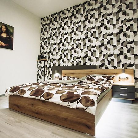 Loft De Luxe Apartments Vinnytsja Buitenkant foto