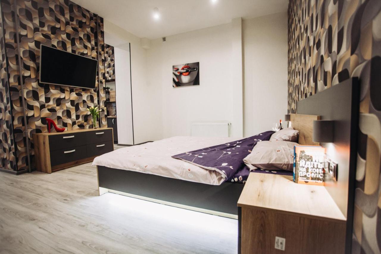 Loft De Luxe Apartments Vinnytsja Buitenkant foto